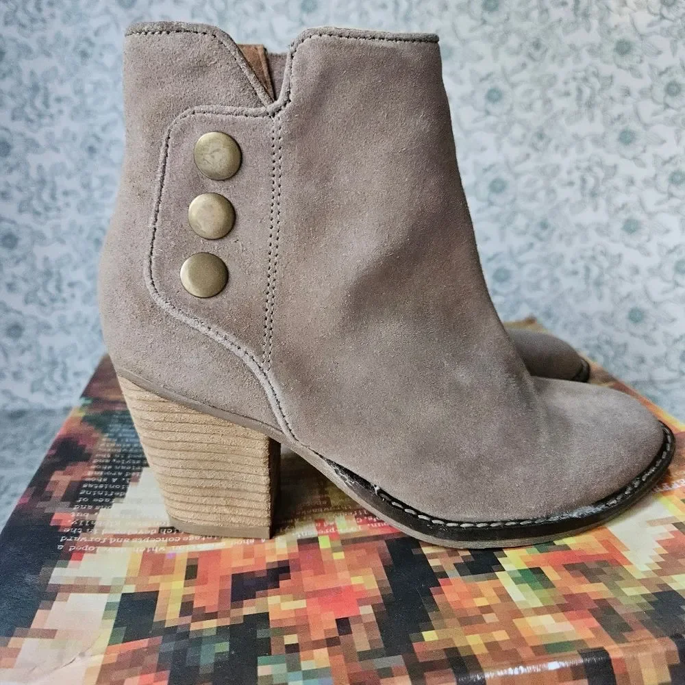 NIB Jeffrey Campbell Roshana Block Heel Bootie | 6